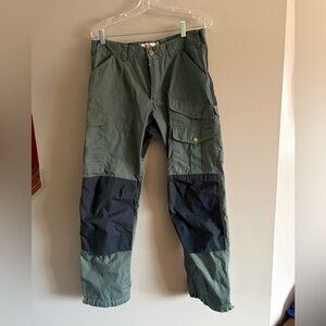 Men's Green and Black Fjallraven Pants